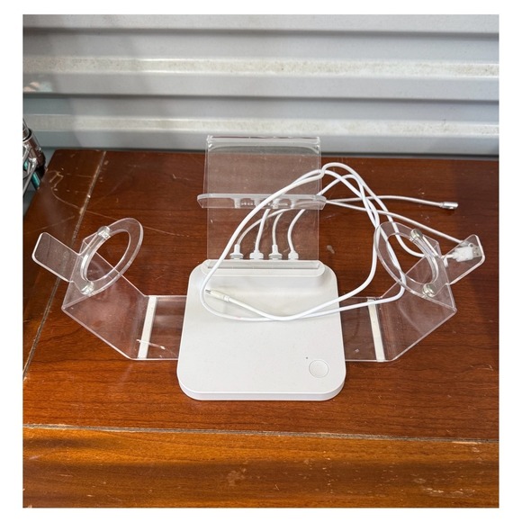 Hiploks Other - Hiploks VR Device Display Stand LED-Lamp Charging Station VRC0221 White Clear